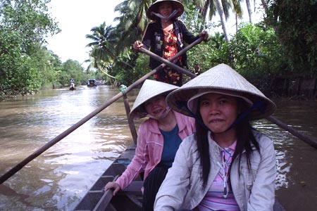 songnuoccuulong2 - Vé máy bay, Du lịch