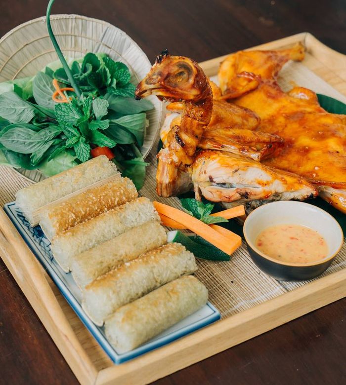 Ga nuong com lam tai nha hang kim gia - Top 10 nhà hàng Đà Lạt sang trọng, giá rẻ