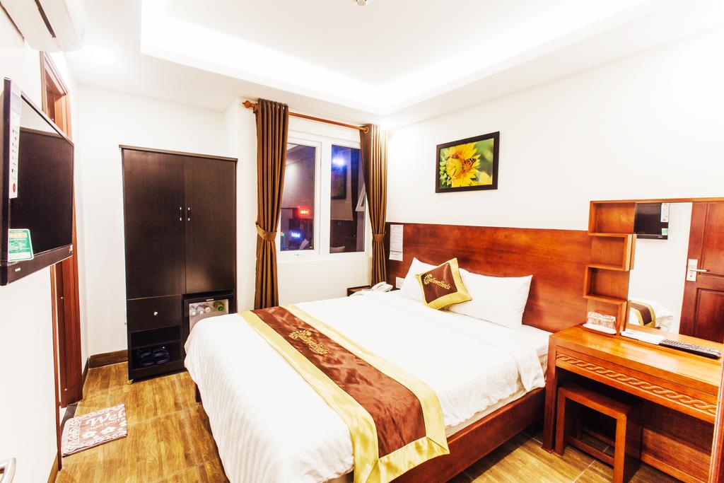 phong khach san sunflower 2 Hotel Khach san gan bien Da Nang - Top 10 khách sạn gần biển Đà Nẵng chất lượng, giá tốt