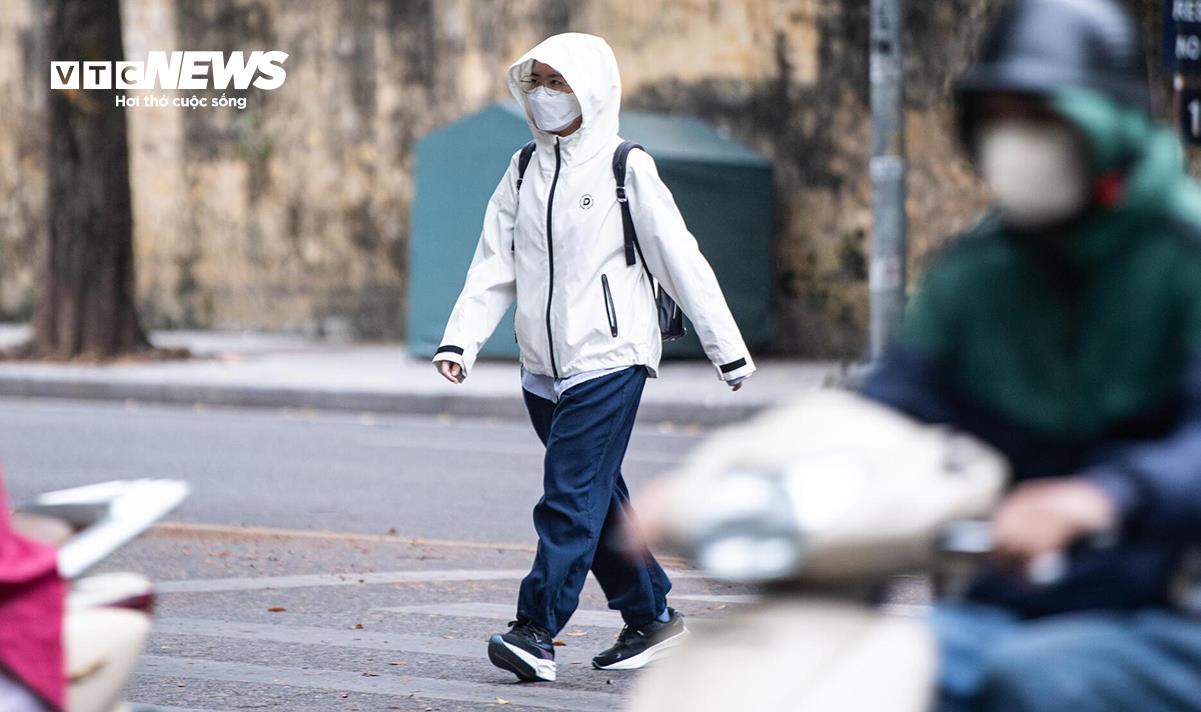 Dự Báo Thời Tiết Hôm Nay 24/10: Bắc Bộ se lạnh, Trung Bộ mưa dồn dập kéo dài đến cuối tháng